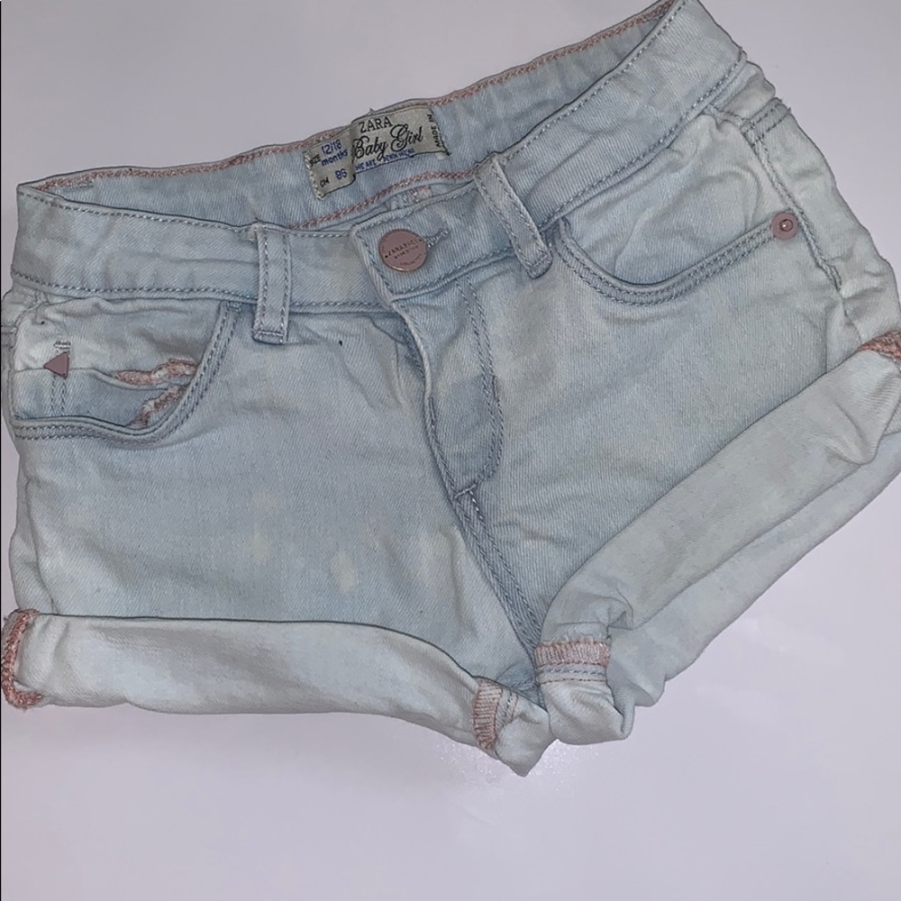 Zara baby 12-18 months light denim shorts.
